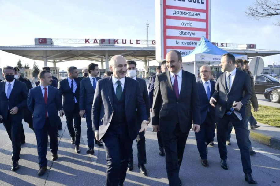 Ula t rma Ve Altyap Bakan Karaismailo lu Kap kule S n r Kap s nda 