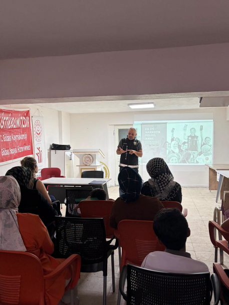 “En İyi Narkotik Polisi Anne” farkındalık eğitimi (Adıyaman)